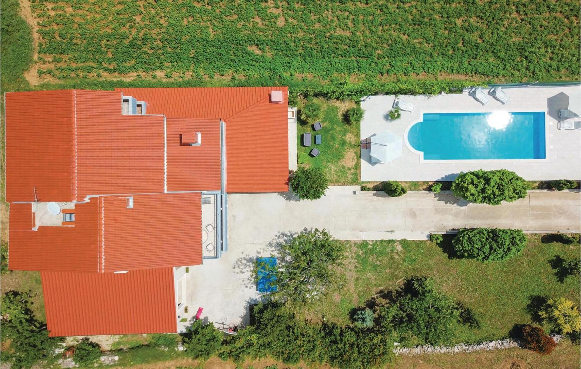Nice Apartment In Ostrvica With Kitchen Zewnętrze zdjęcie