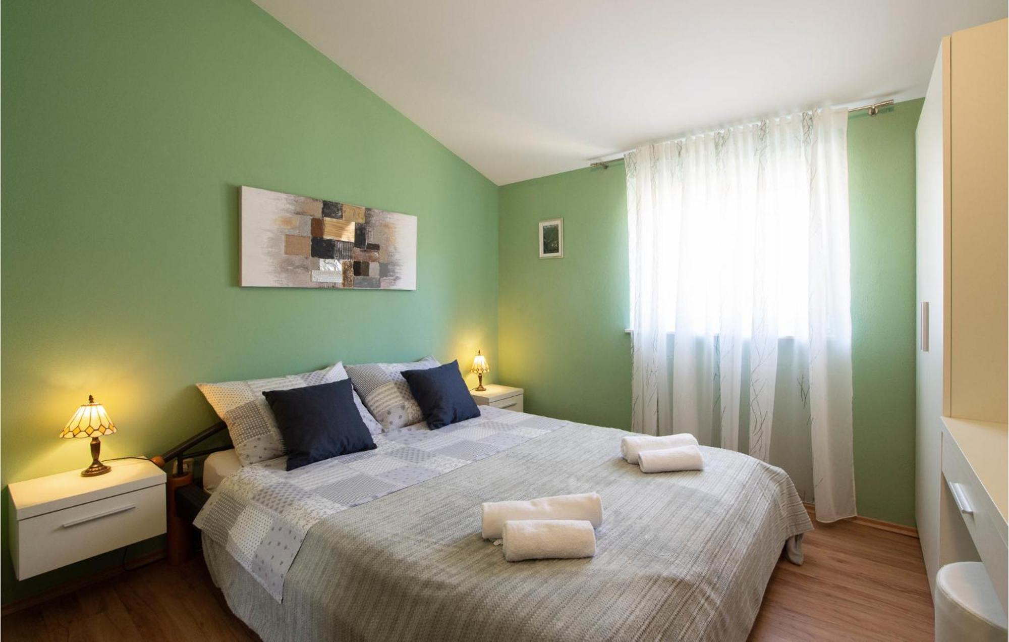 Nice Apartment In Ostrvica With Kitchen Zewnętrze zdjęcie