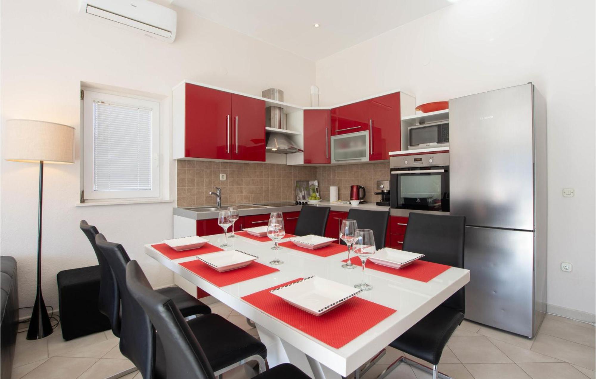 Nice Apartment In Ostrvica With Kitchen Zewnętrze zdjęcie